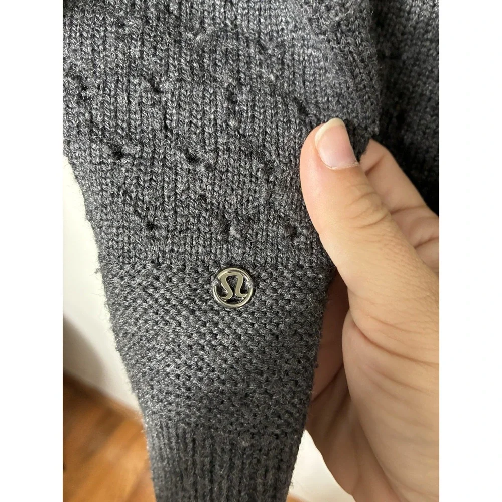Lululemon Cardi All‎ Day Knit Cardigan Small Gray Long Line 100% Merino Wool